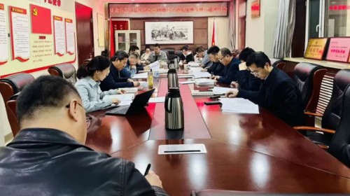 甘肅演藝集團(tuán)黨委理論學(xué)習(xí)中心組專題學(xué)習(xí)《習(xí)近平談治國理政..